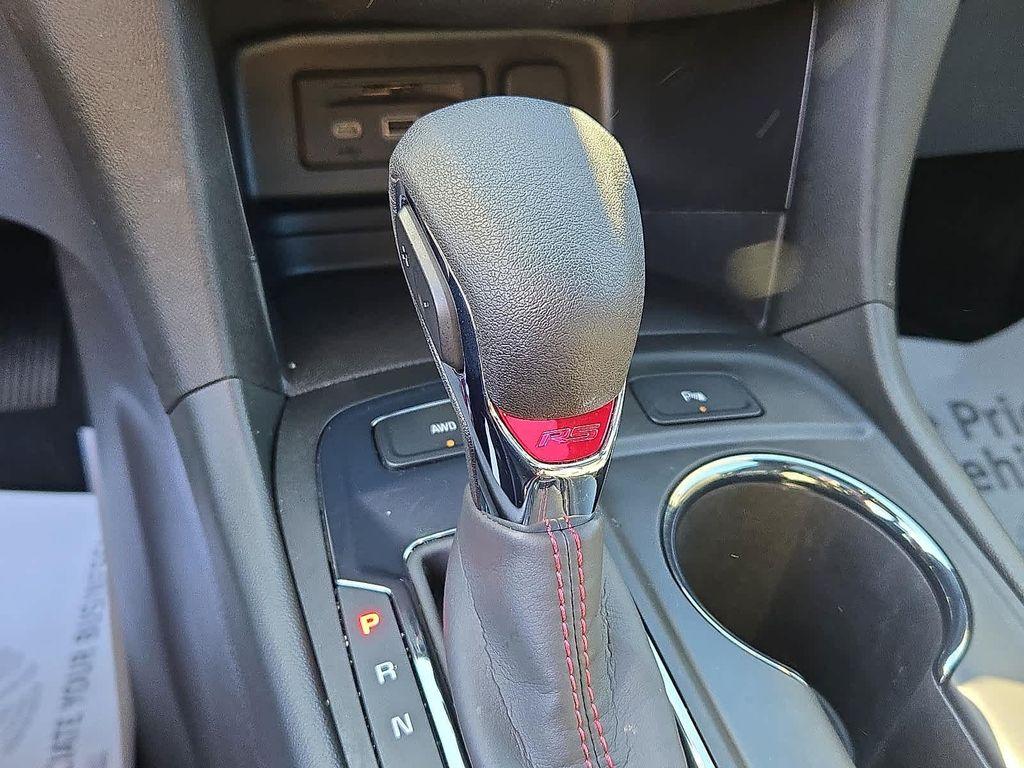 used 2024 Chevrolet Equinox car, priced at $28,636