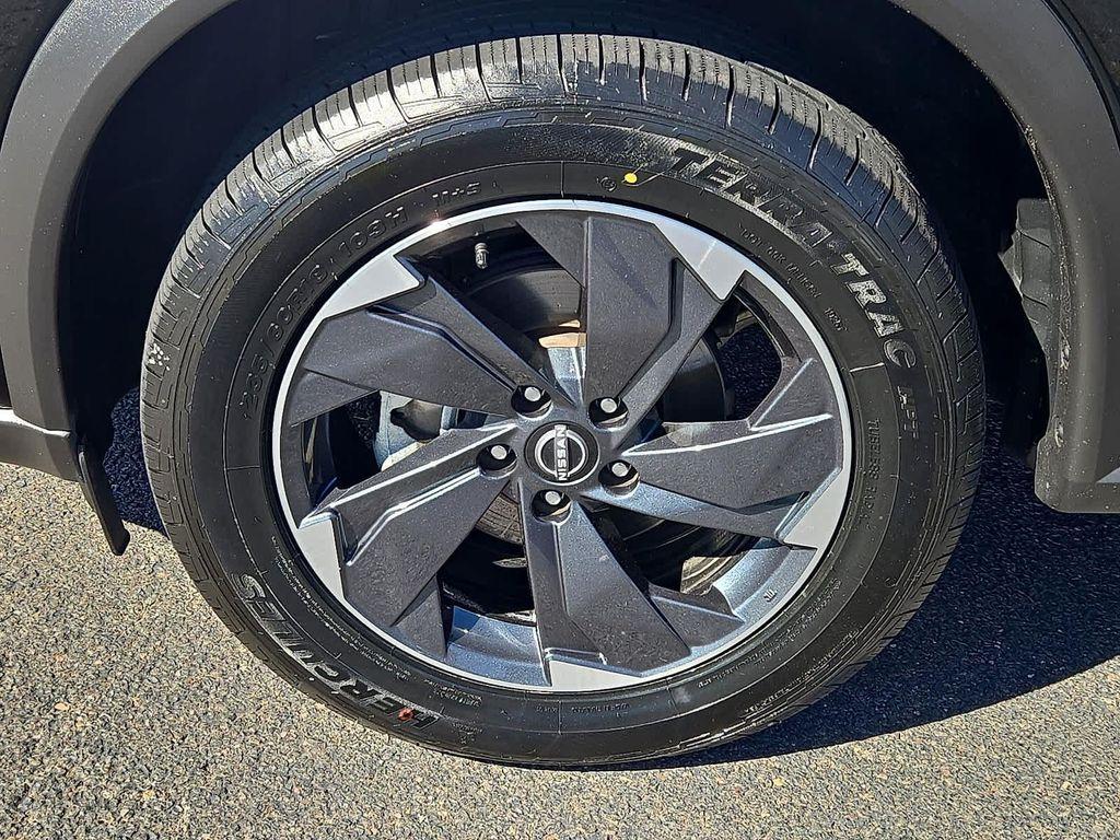 used 2024 Nissan Rogue car, priced at $21,466