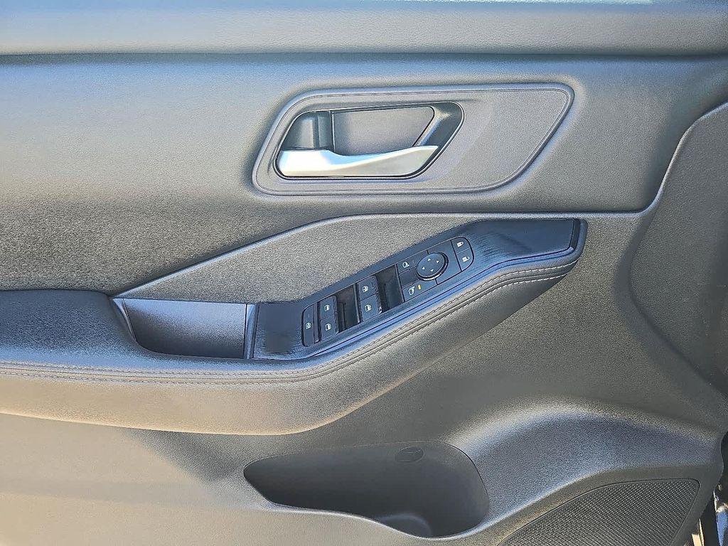 used 2024 Nissan Rogue car, priced at $21,466