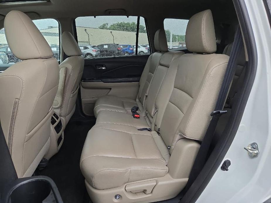 used 2021 Honda Pilot car, priced at $29,597