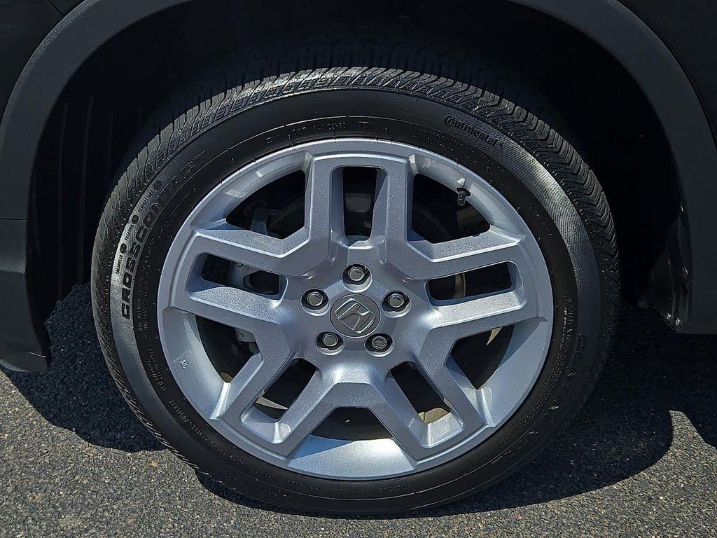used 2025 Honda Passport car, priced at $40,729