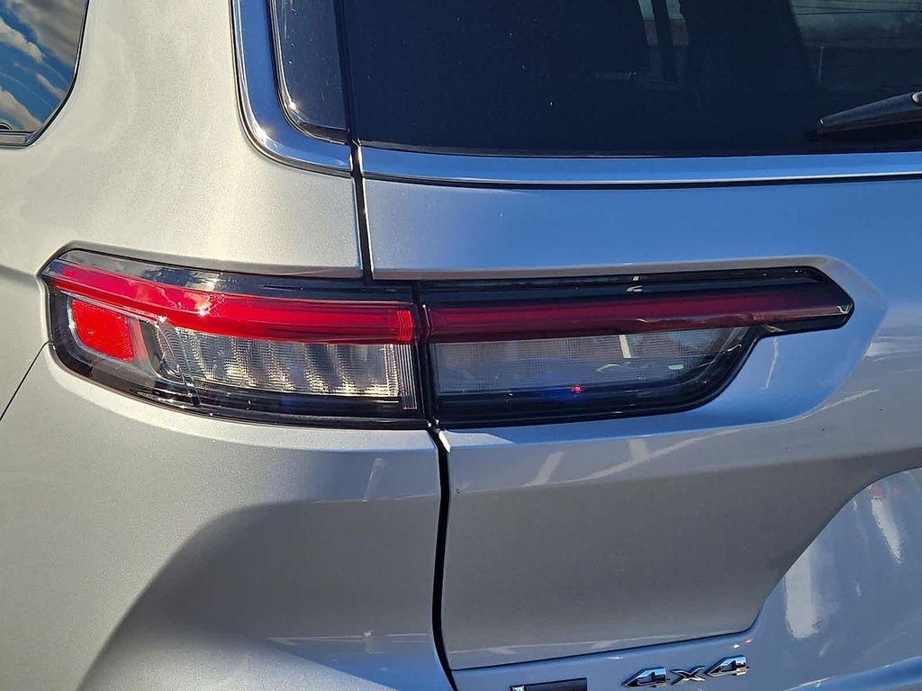 used 2023 Jeep Grand Cherokee L car, priced at $28,321