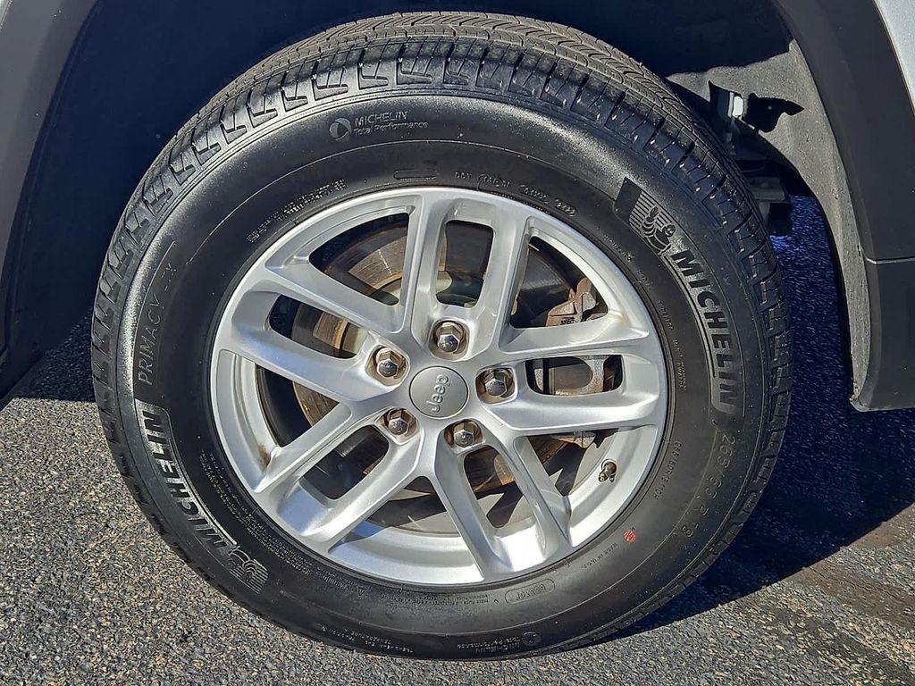 used 2023 Jeep Grand Cherokee L car, priced at $28,321