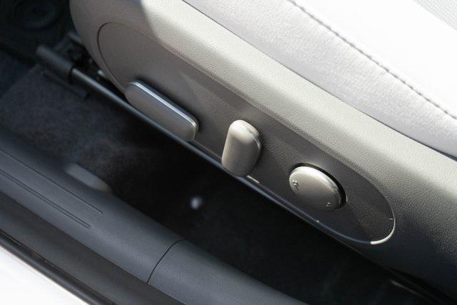 new 2025 Hyundai Kona car, priced at $28,095