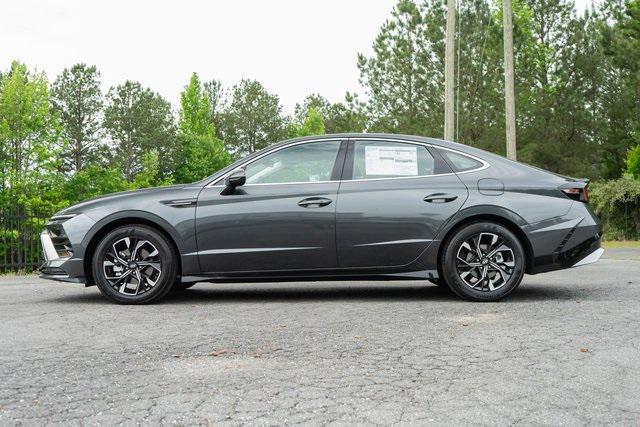 new 2025 Hyundai Sonata car, priced at $28,440