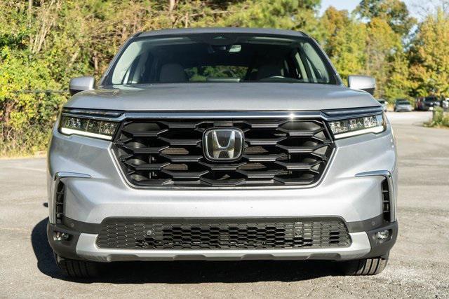 used 2023 Honda Pilot car, priced at $35,518