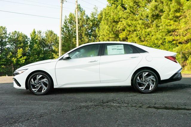 new 2024 Hyundai Elantra car, priced at $25,530