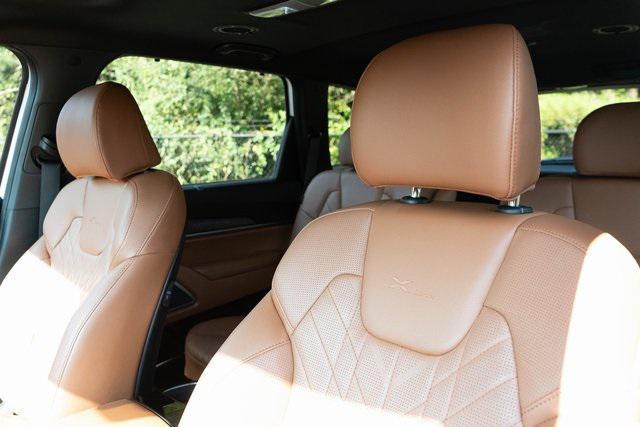 used 2024 Kia Telluride car, priced at $43,991