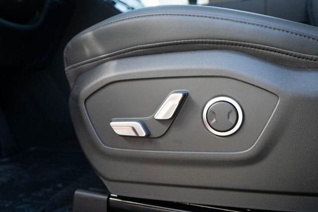 new 2025 Hyundai Santa Fe car, priced at $41,075