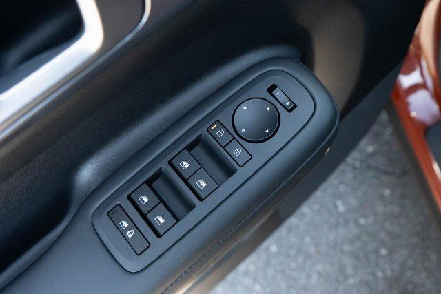 new 2025 Hyundai Santa Fe car, priced at $41,075