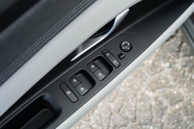 new 2025 Hyundai Elantra car, priced at $27,940