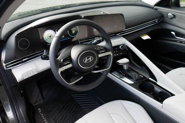 new 2025 Hyundai Elantra car, priced at $27,940