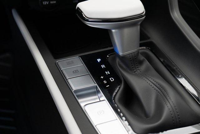 new 2025 Hyundai Elantra car, priced at $27,940