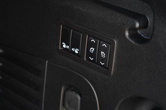 used 2018 GMC Yukon XL car, priced at $31,346