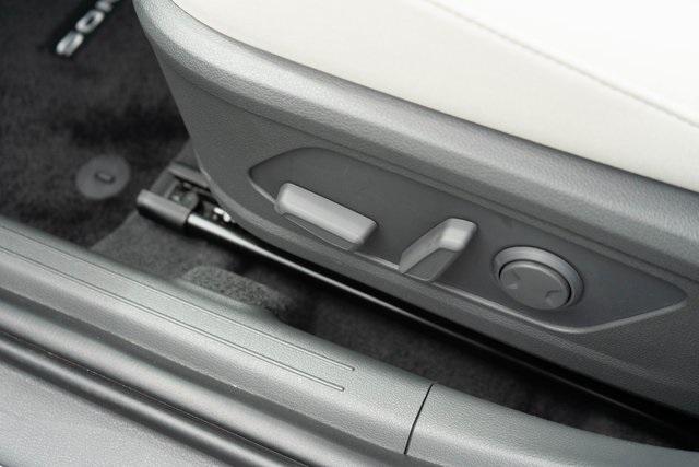 new 2025 Hyundai Sonata Hybrid car, priced at $30,883