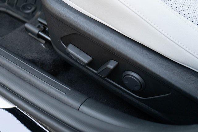 new 2025 Hyundai Elantra car, priced at $27,940