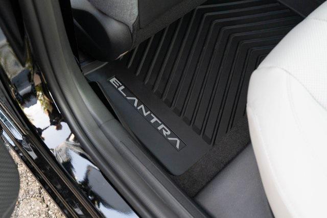 new 2025 Hyundai Elantra car, priced at $27,940