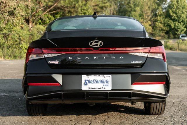 new 2025 Hyundai Elantra car, priced at $27,940