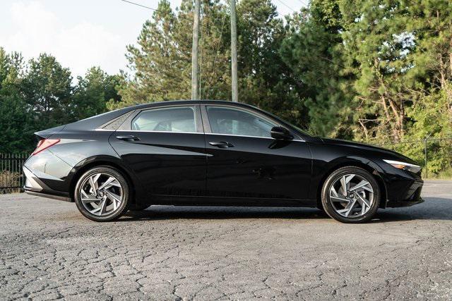new 2025 Hyundai Elantra car, priced at $27,940