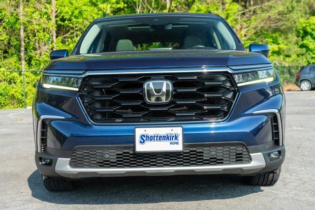 used 2024 Honda Pilot car, priced at $45,250