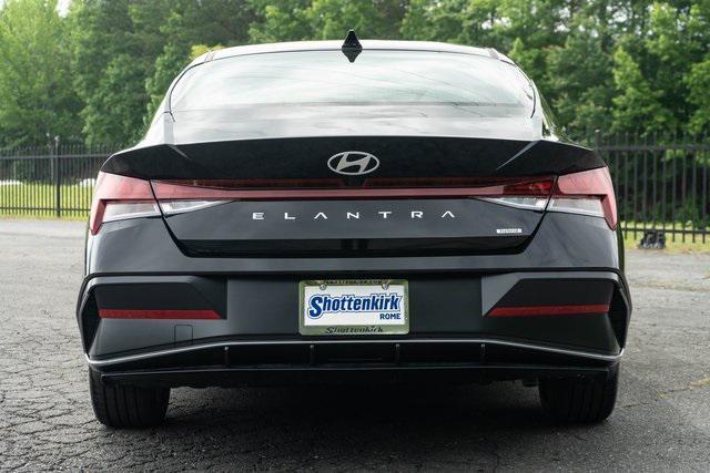 new 2025 Hyundai Elantra car, priced at $29,232