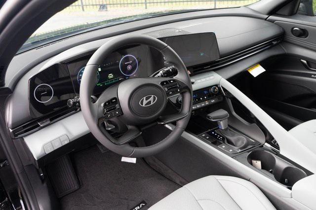 new 2025 Hyundai Elantra car, priced at $29,232