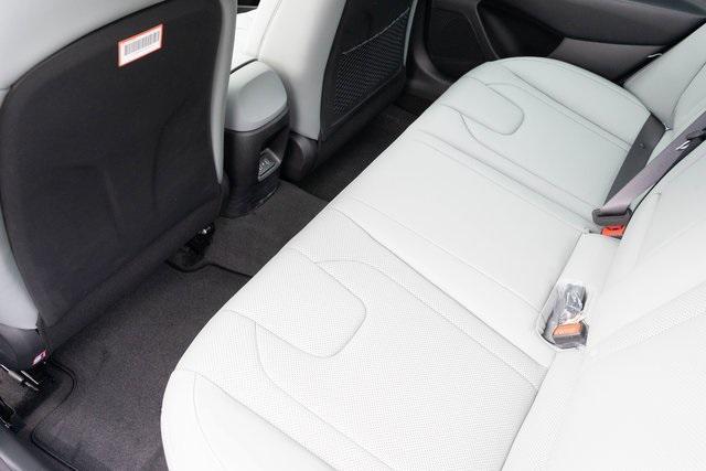 new 2025 Hyundai Elantra car, priced at $29,232