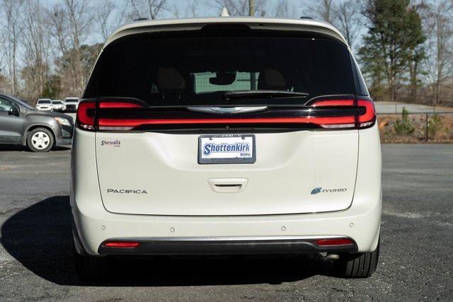 used 2021 Chrysler Pacifica car, priced at $32,400