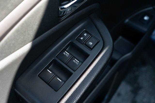 used 2022 Honda Pilot car, priced at $29,995