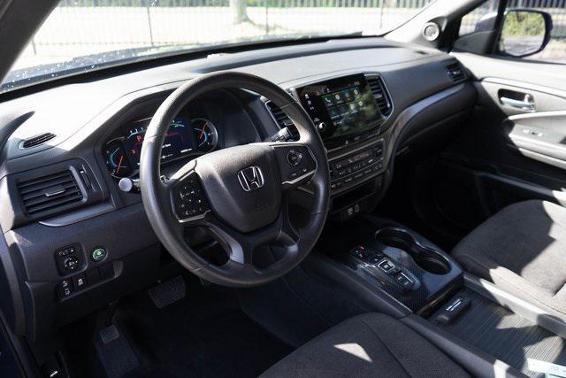 used 2022 Honda Pilot car, priced at $29,995