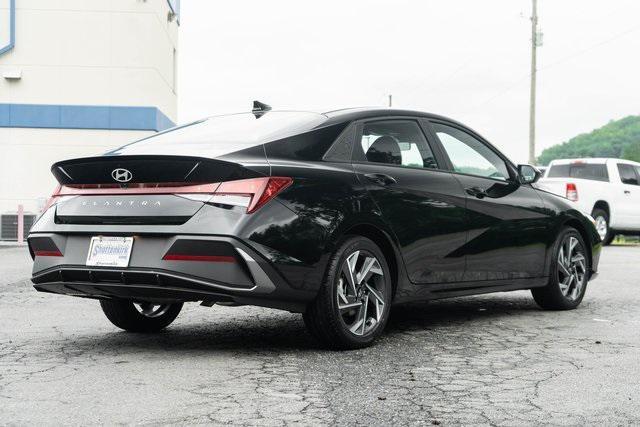new 2025 Hyundai Elantra car, priced at $21,785