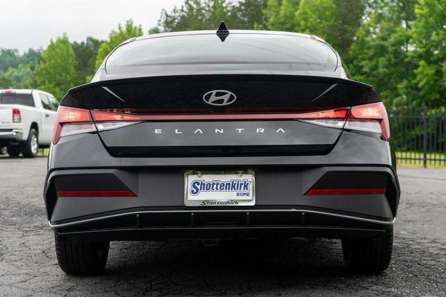 new 2025 Hyundai Elantra car, priced at $21,785
