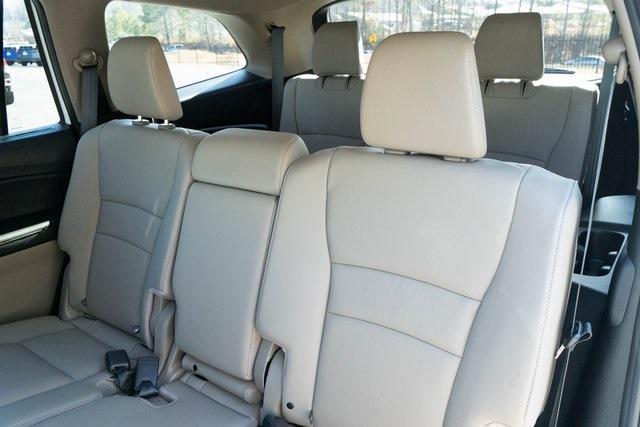 used 2022 Honda Pilot car, priced at $32,995