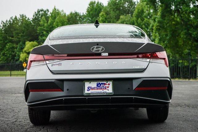 new 2024 Hyundai Elantra car, priced at $26,998