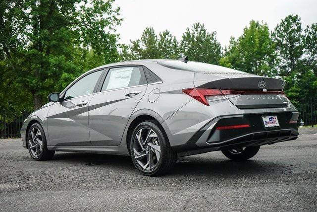 new 2024 Hyundai Elantra car, priced at $26,998