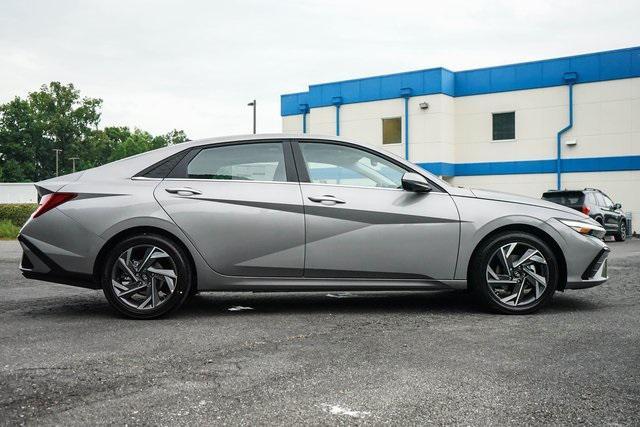 new 2024 Hyundai Elantra car, priced at $26,998