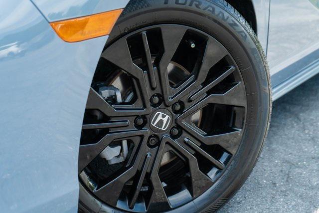 used 2025 Honda Odyssey car, priced at $43,895