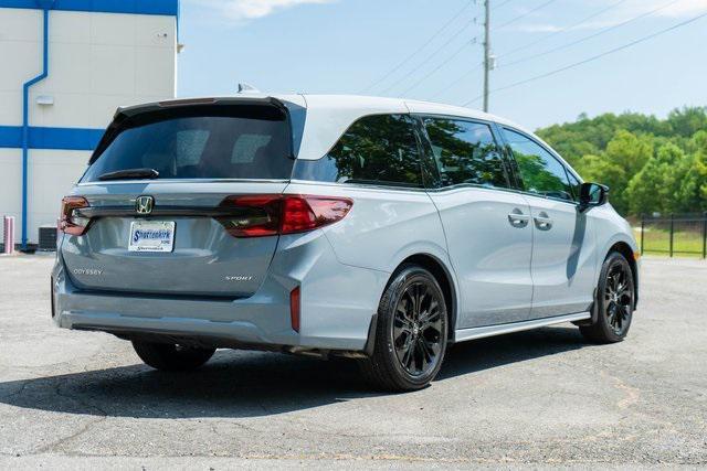 used 2025 Honda Odyssey car, priced at $43,895