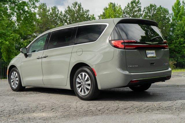 used 2023 Chrysler Pacifica Hybrid car, priced at $25,287