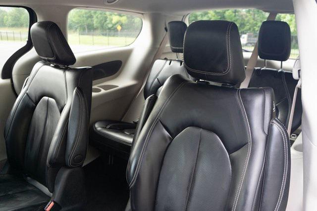 used 2023 Chrysler Pacifica Hybrid car, priced at $25,287