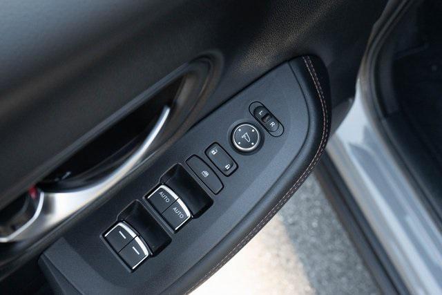 used 2025 Honda HR-V car, priced at $27,500