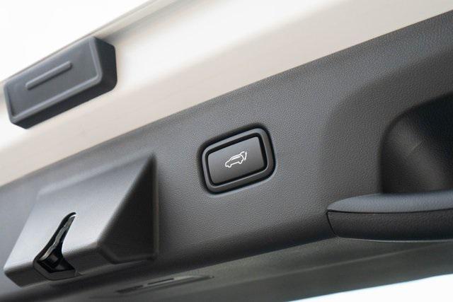 new 2026 Hyundai TUCSON Hybrid car, priced at $42,120