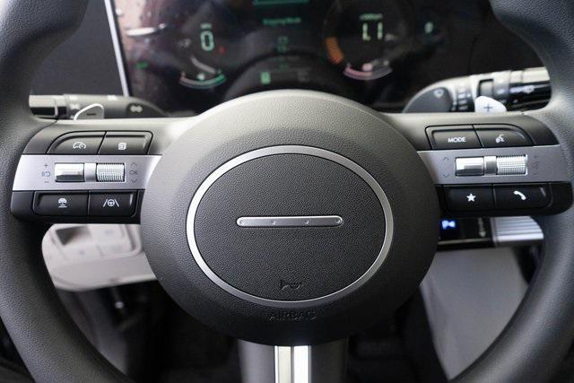 new 2025 Hyundai TUCSON Hybrid car, priced at $33,995
