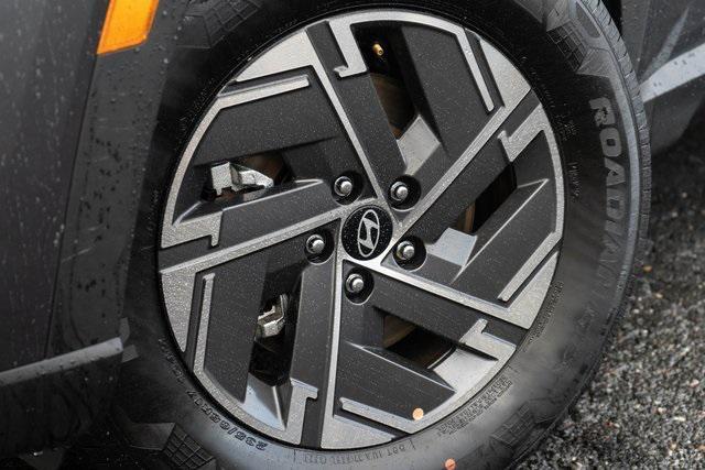 new 2025 Hyundai TUCSON Hybrid car, priced at $33,995
