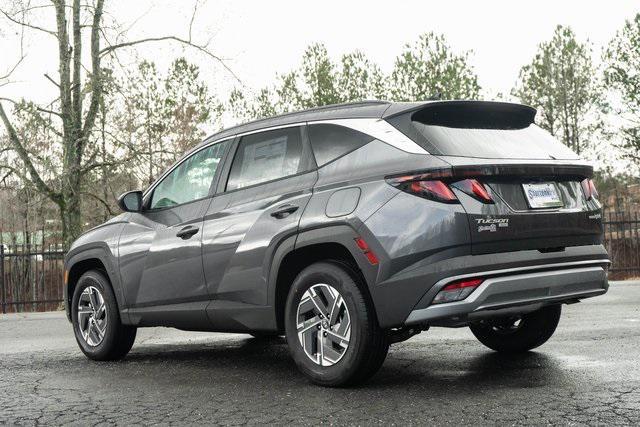 new 2025 Hyundai TUCSON Hybrid car, priced at $33,995