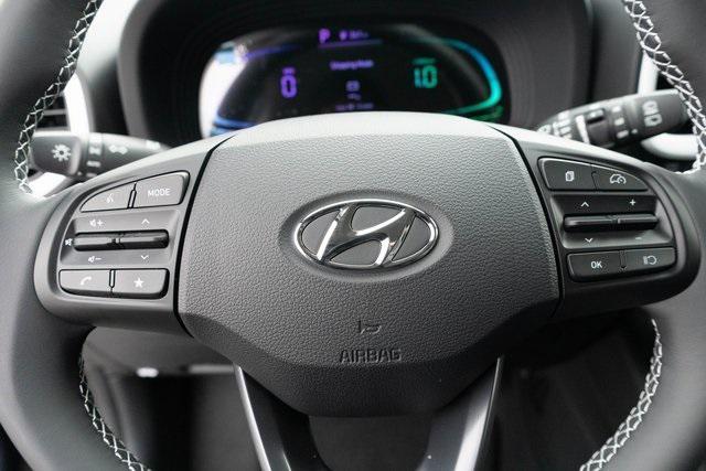 new 2025 Hyundai Venue car, priced at $23,998