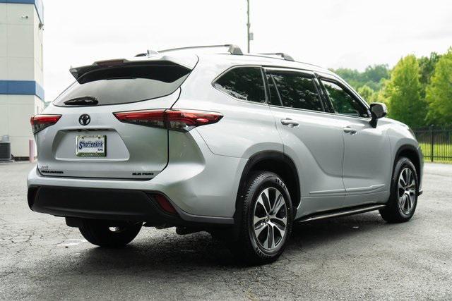used 2021 Toyota Highlander car, priced at $32,695