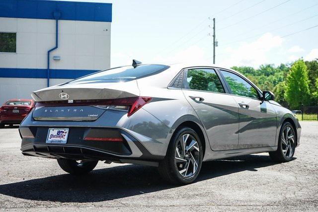 new 2024 Hyundai Elantra car, priced at $27,065