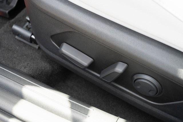 new 2025 Hyundai Elantra car, priced at $27,940