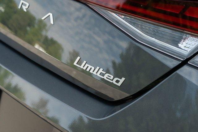 new 2025 Hyundai Elantra car, priced at $27,940